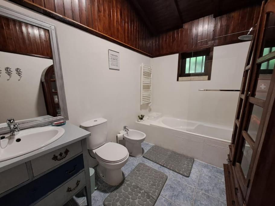 Pool House Au Coeur Du Geres A Rio Caldo Villa Eksteriør bilde