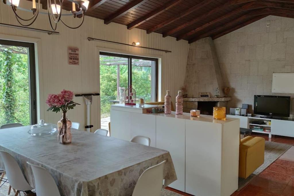 Pool House Au Coeur Du Geres A Rio Caldo Villa Eksteriør bilde